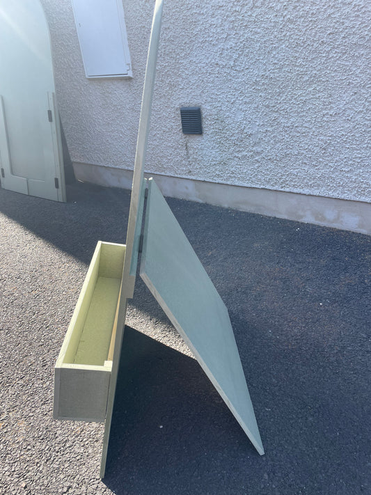 Fold-Out Arch Flower Box