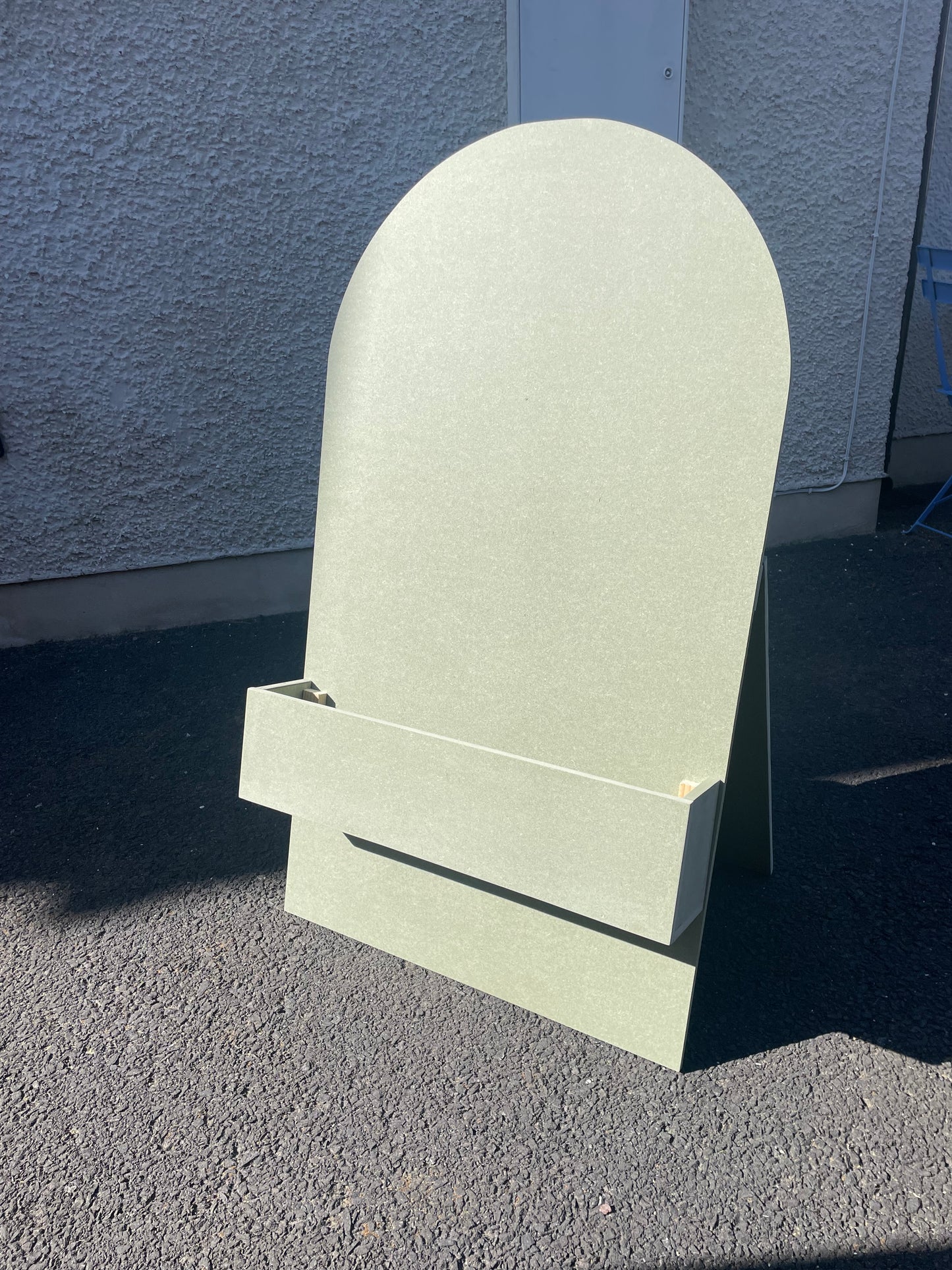 Fold-Out Arch Flower Box